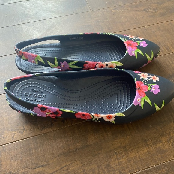 Crocs  Eve Floral sling backs - Picture 3 of 11